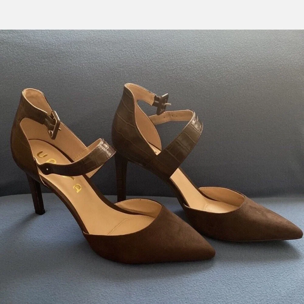 New Very Classic And Elegant Shoes 4” Heels By Unisa Size 9.5 - Picture 3 of 8